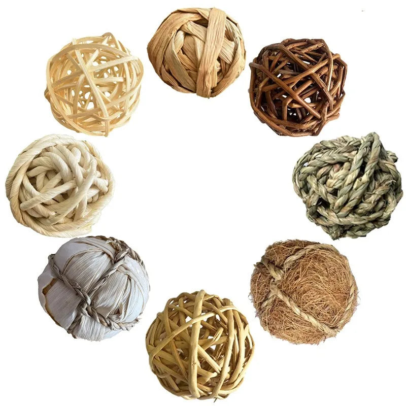 7cm Small Animal Chewing Braided Ball Natural Grass Pet Interactive Chew