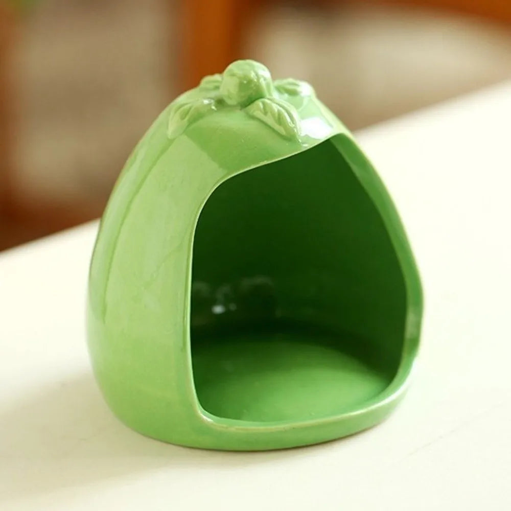 Pet Furniture Mushroom Shaped Ceramic Hamster Hideout Cute Chew-proof