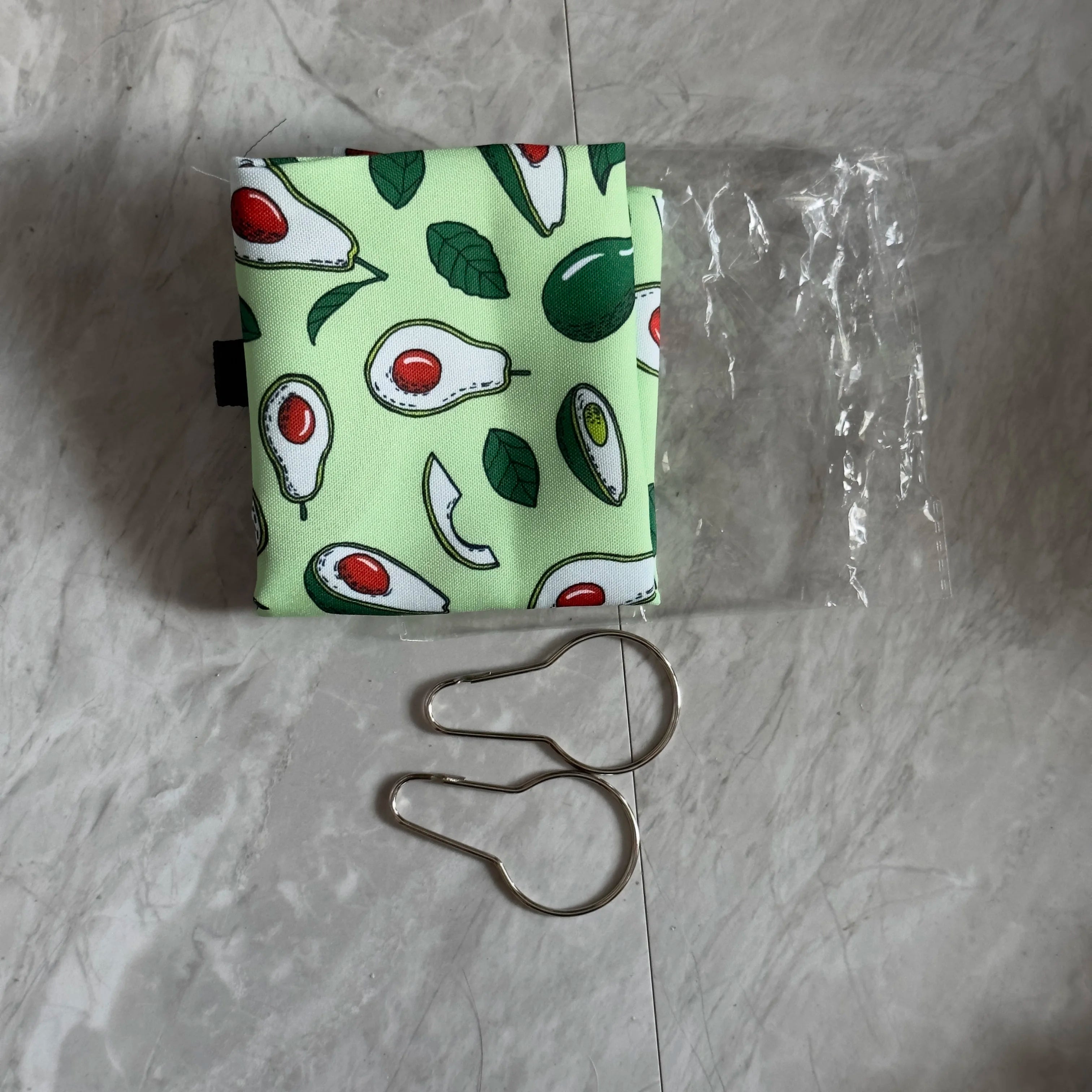 Hay Dispenser Bag for Guinea Pigs and Rabbits