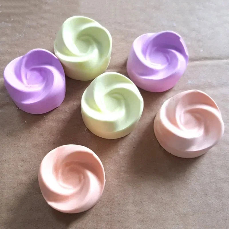 Small Guinea Pig Hamster Rabbit Teeth Grinding Stone Small Pet Supplies Minerals Molar Stone Chew Toys for Chinchilla Dog Totoro